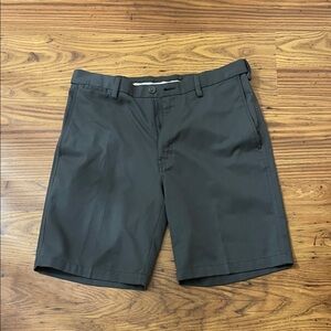 Classic Men's Charcoal Shorts Size 34